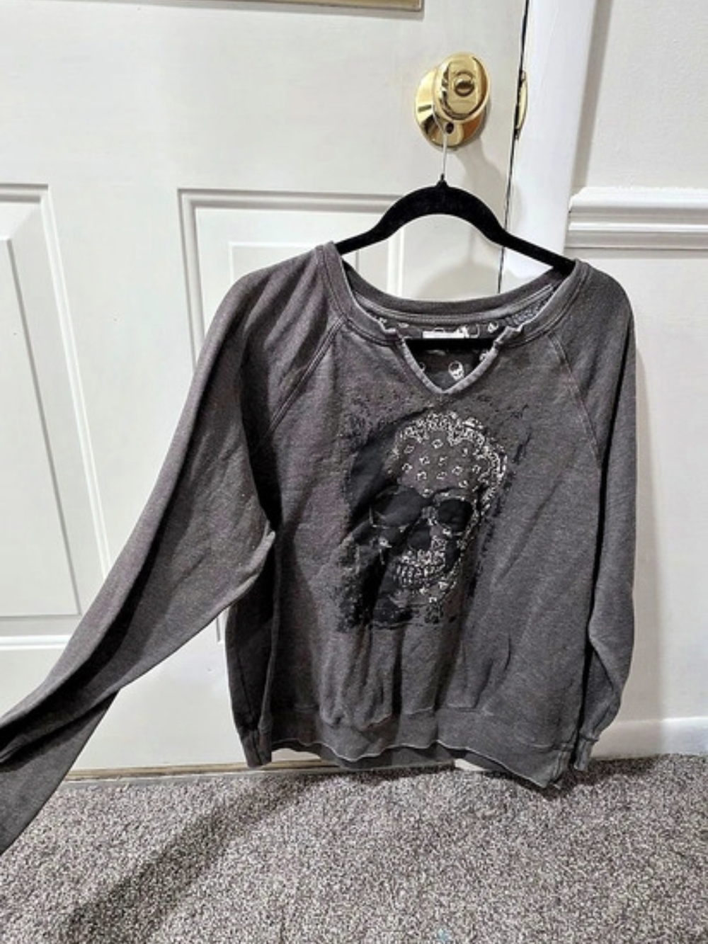 Maurices Graphic Skull Sweatshirt Size L